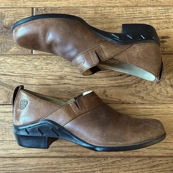 Ariat Brown Leather Paddock Clogs Booties Slip On Shoes Western Cowboy Size 8.5 - Picture 2 of 13